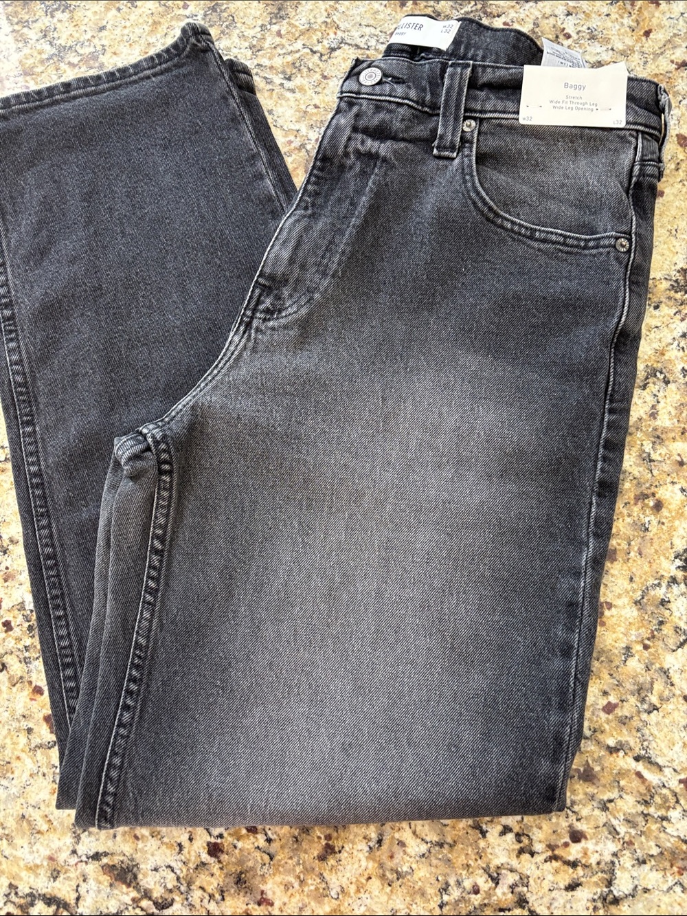 Hollister Men's Gray-Black Slim Straight Jeans